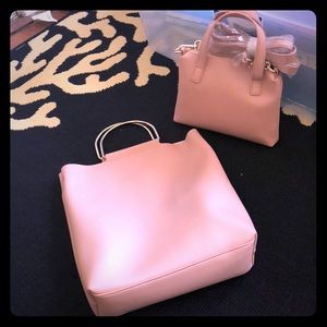 NWT - Bag-In-Bag! 2 Bags for the $$ of 1!! 👜👝